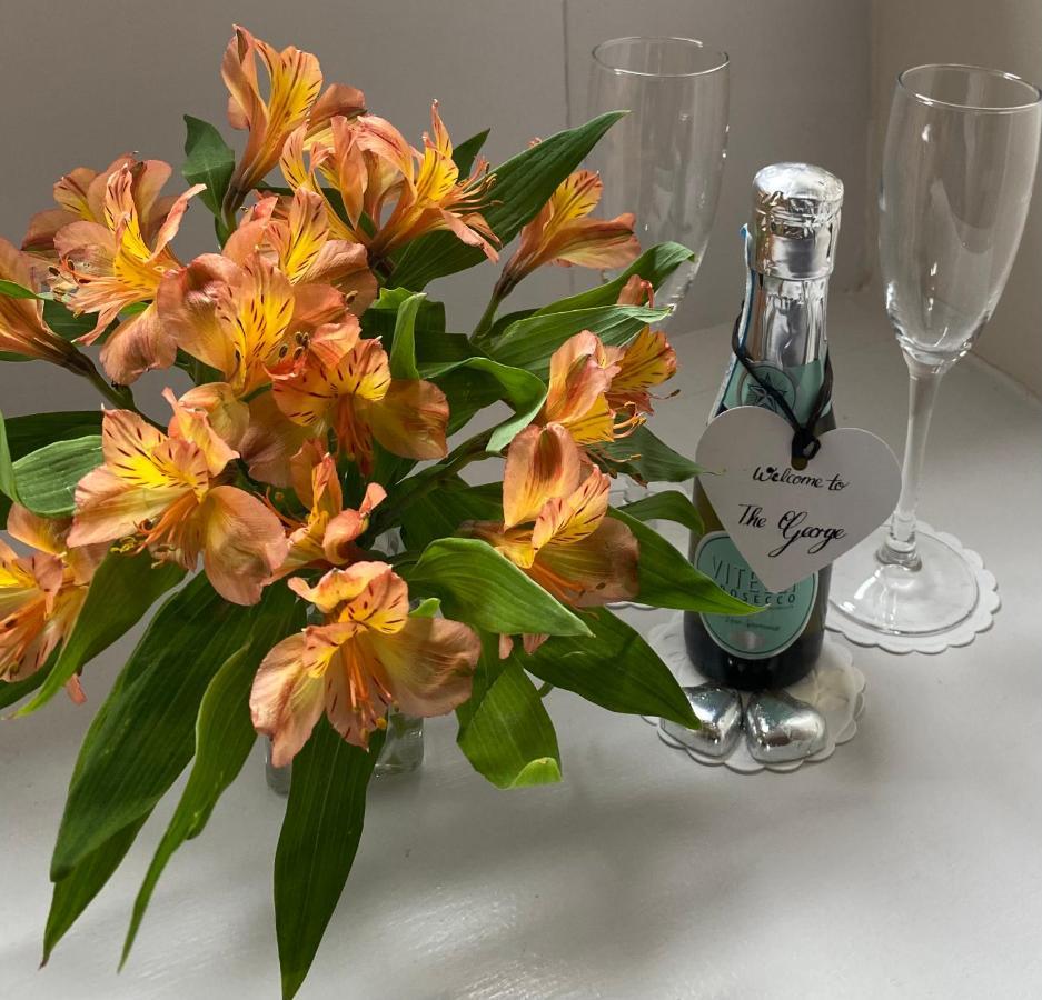 The George At Nunney Hotel Bagian luar foto