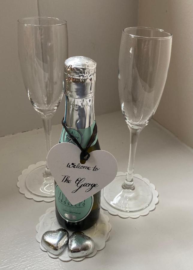 The George At Nunney Hotel Bagian luar foto