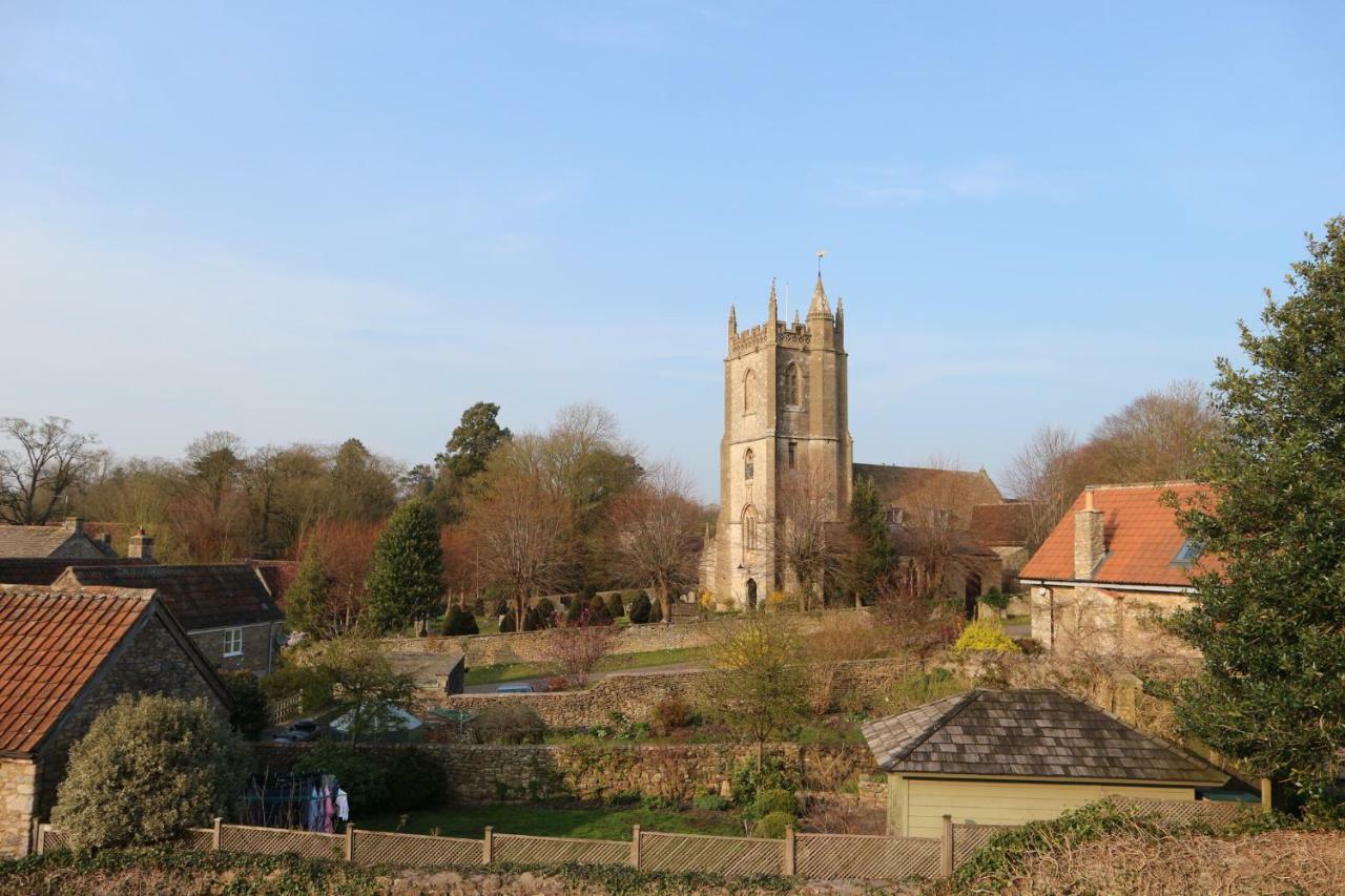 The George At Nunney Hotel Bagian luar foto