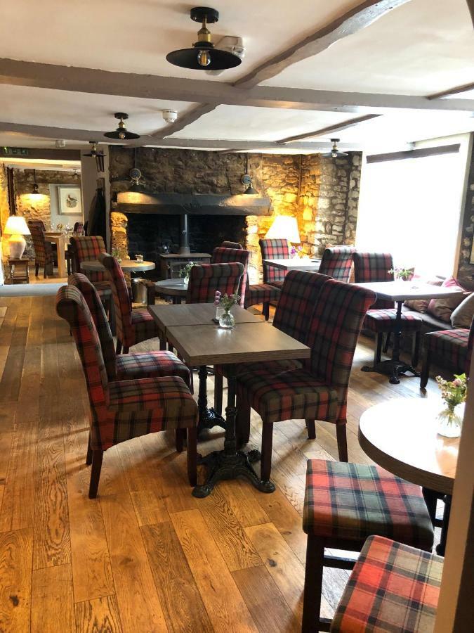 The George At Nunney Hotel Bagian luar foto
