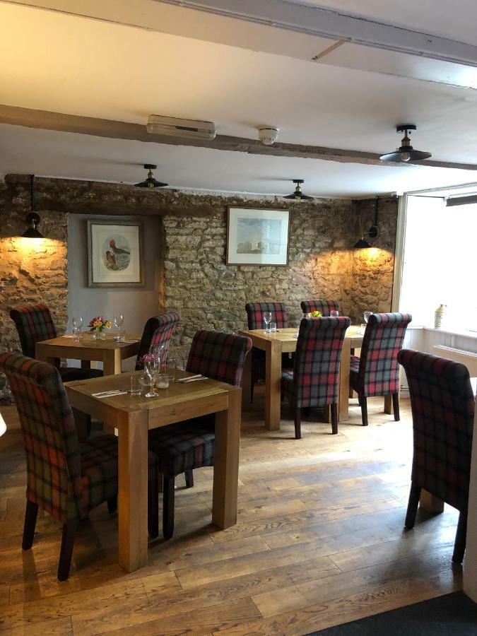 The George At Nunney Hotel Bagian luar foto